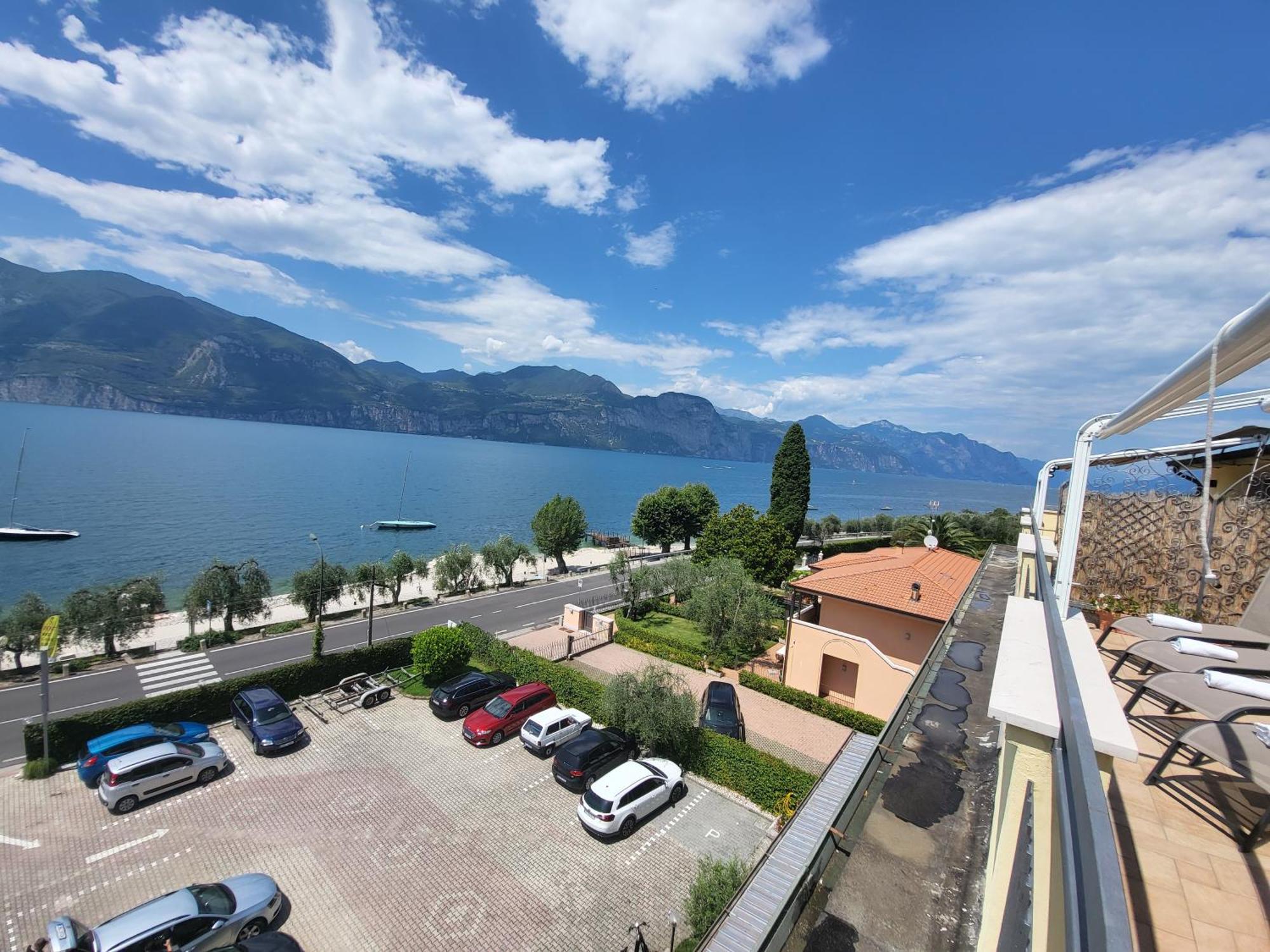 Penthouse Casa Alkea Masse Lake View Brenzone sul Garda Exterior foto